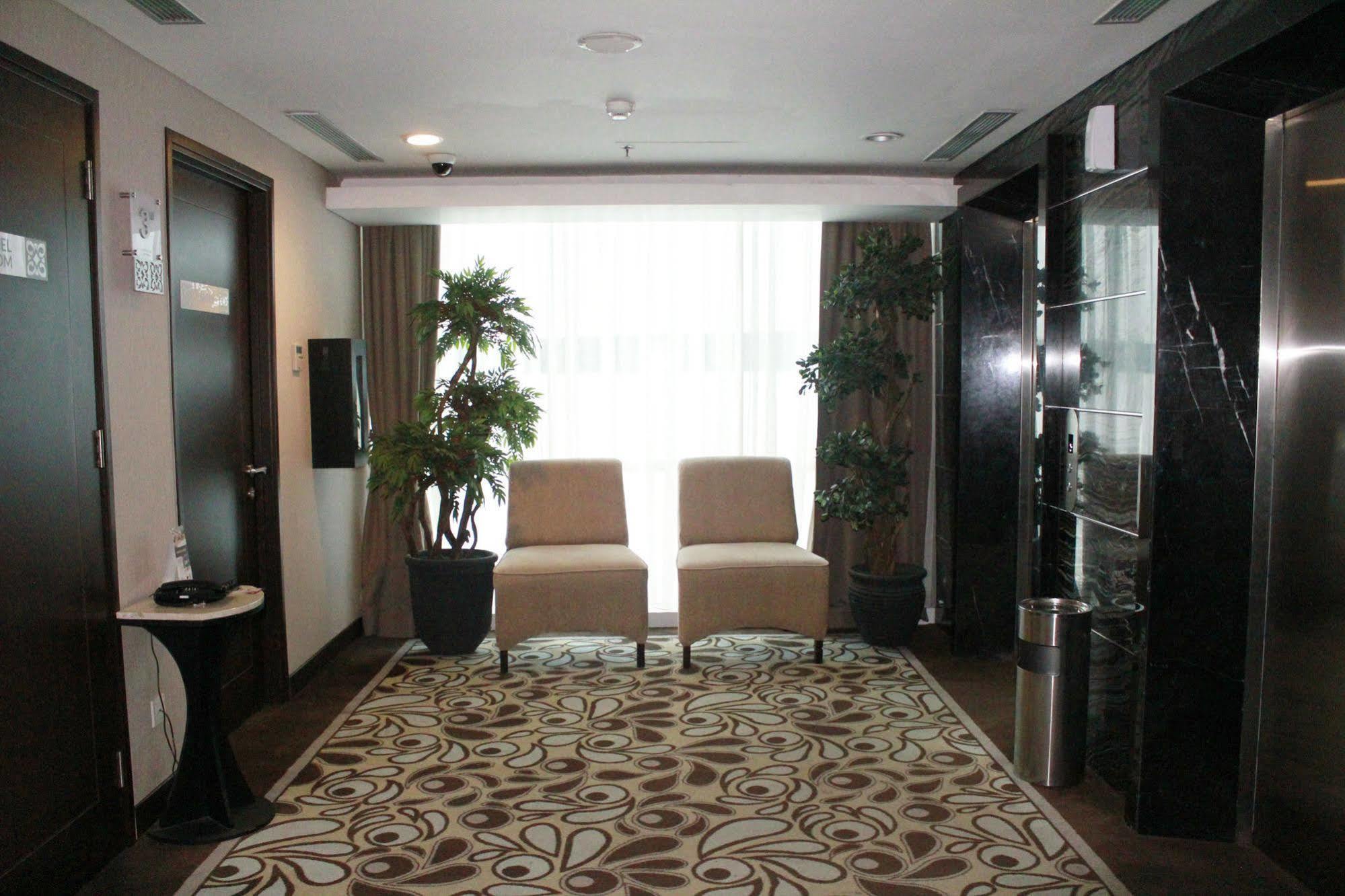 Gp Mega Kuningan Jakarta Extérieur photo